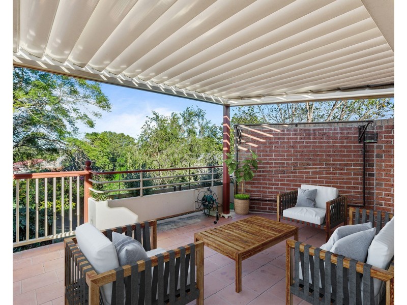 8/150 Russell Street, Newtown QLD 4350