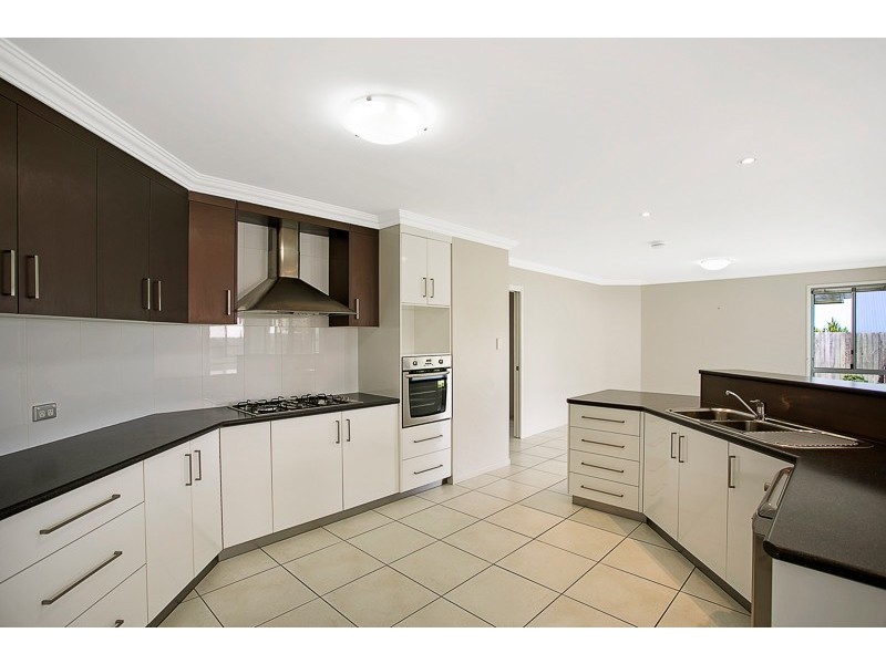 15 Quail Street, Rangeville QLD 4350
