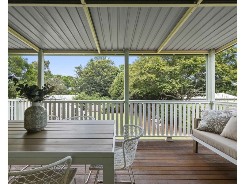 30 Geoffrey Street, Mount Lofty QLD 4350