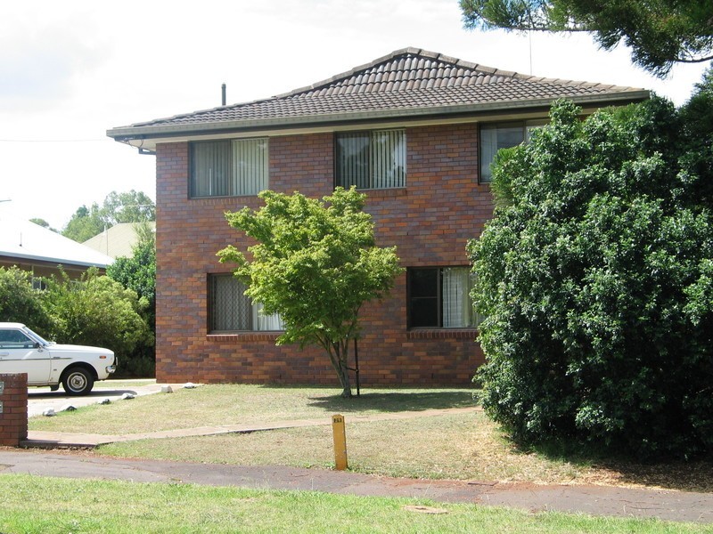 2/49 Hill Street, Toowoomba City QLD 4350