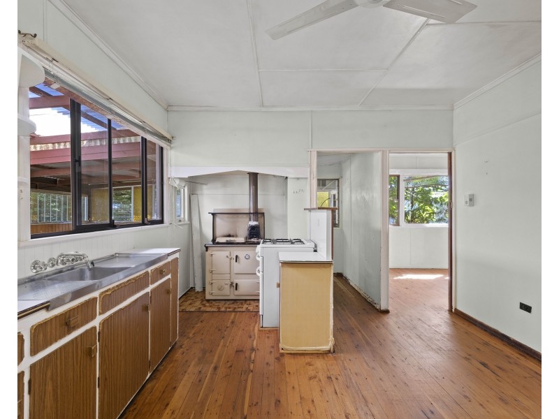 359a West Street, Harristown QLD 4350