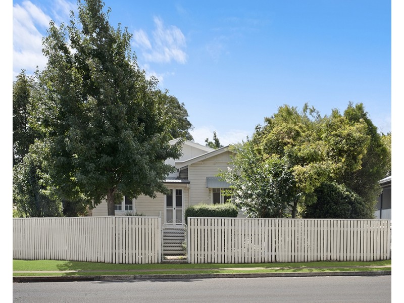 157 Bridge Street, North Toowoomba QLD 4350