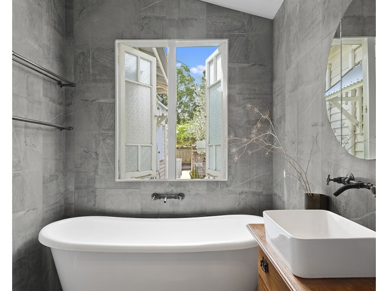 157 Bridge Street, North Toowoomba QLD 4350