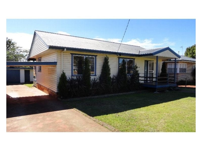 469 Alderley Street, Harristown QLD 4350