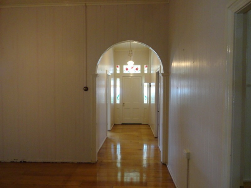 11 Grey Street, South Toowoomba QLD 4350