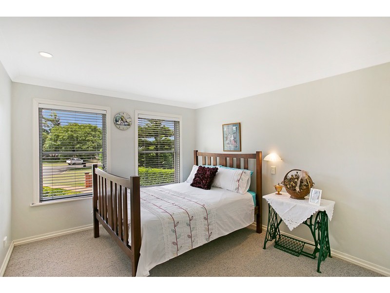 1 Nielsen Court, Middle Ridge QLD 4350