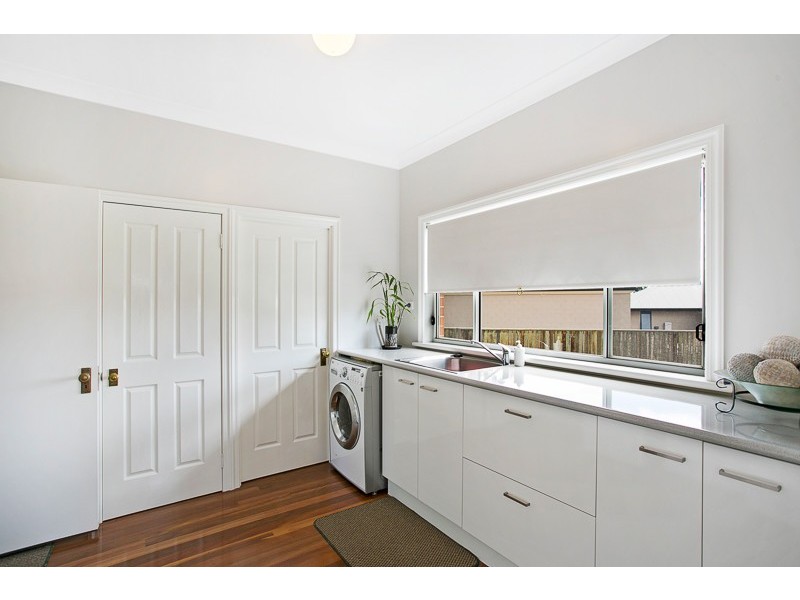 1 Nielsen Court, Middle Ridge QLD 4350