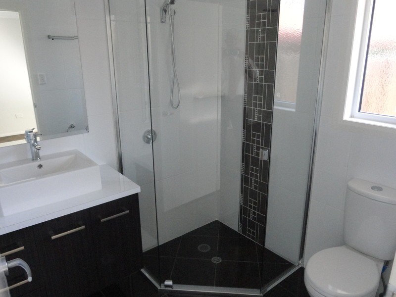 Unit 1/310A Hume Street, Centenary Heights QLD 4350