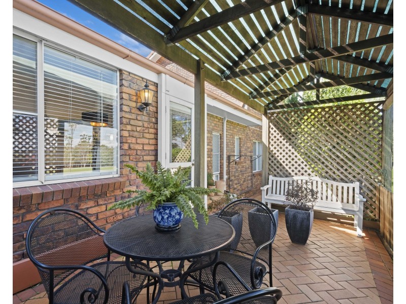 2/42 South Street, Rangeville QLD 4350