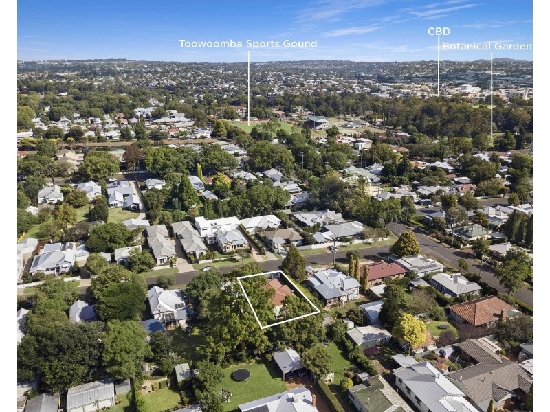 49 Dunmore Street, East Toowoomba QLD 4350