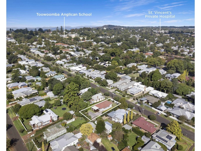 49 Dunmore Street, East Toowoomba QLD 4350