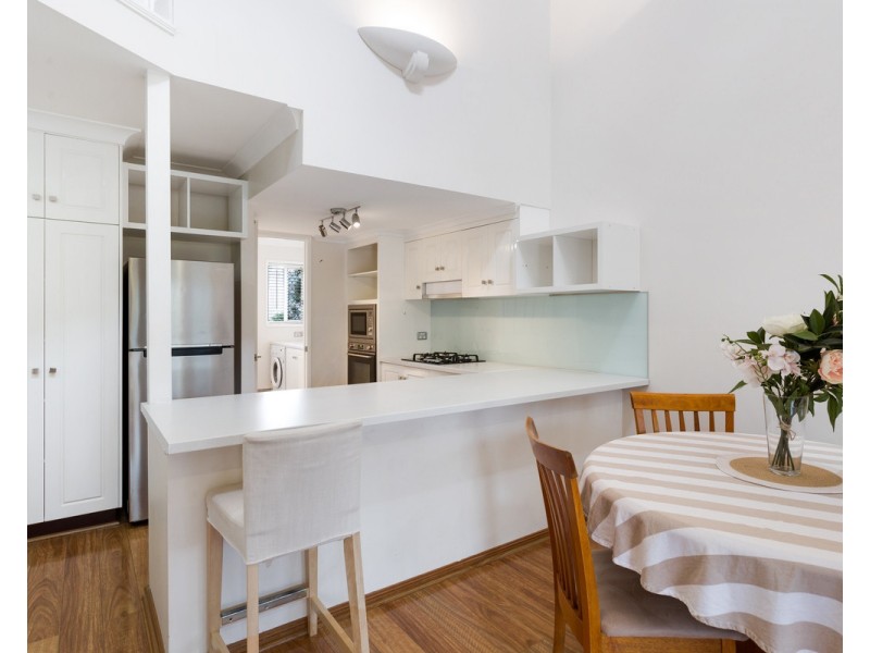 2/60 Crown Street, Rangeville QLD 4350