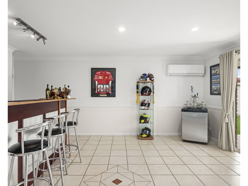 3 Weis Crescent, Middle Ridge QLD 4350