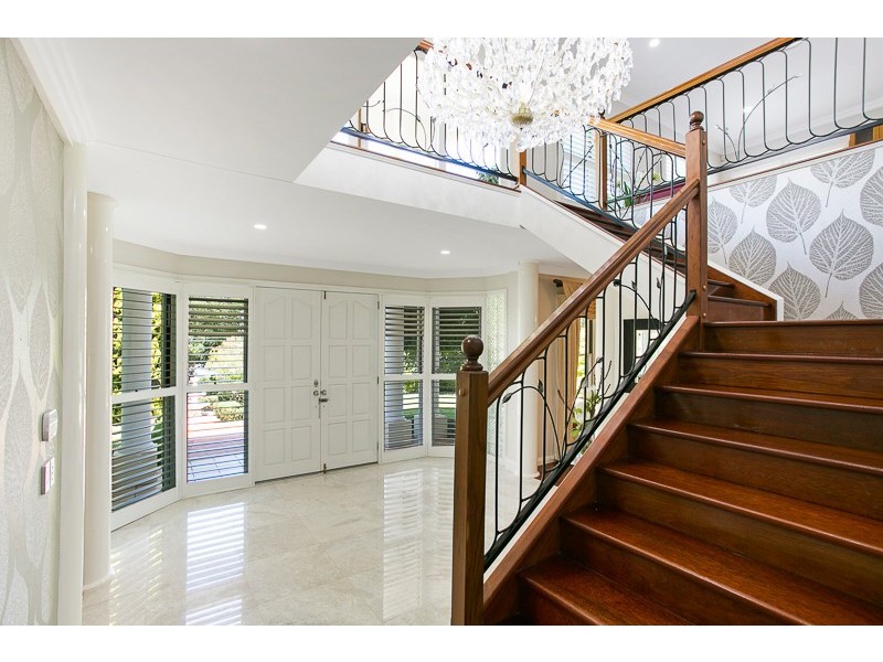 215 Rowbotham Street, Middle Ridge QLD 4350