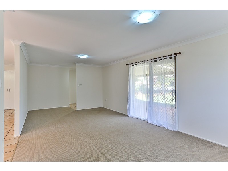 12 Whalan Court, Kearneys Spring QLD 4350