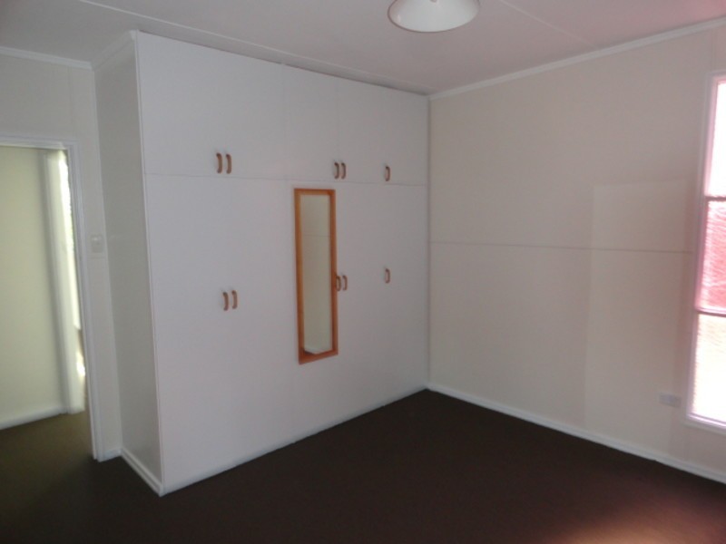 331 West Street, Harristown QLD 4350