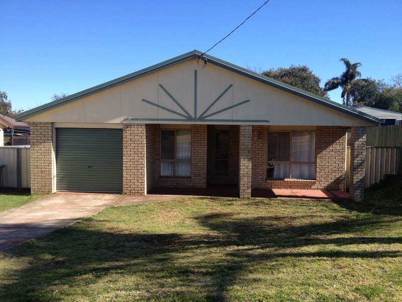 271 New England Highway, Harlaxton QLD 4350