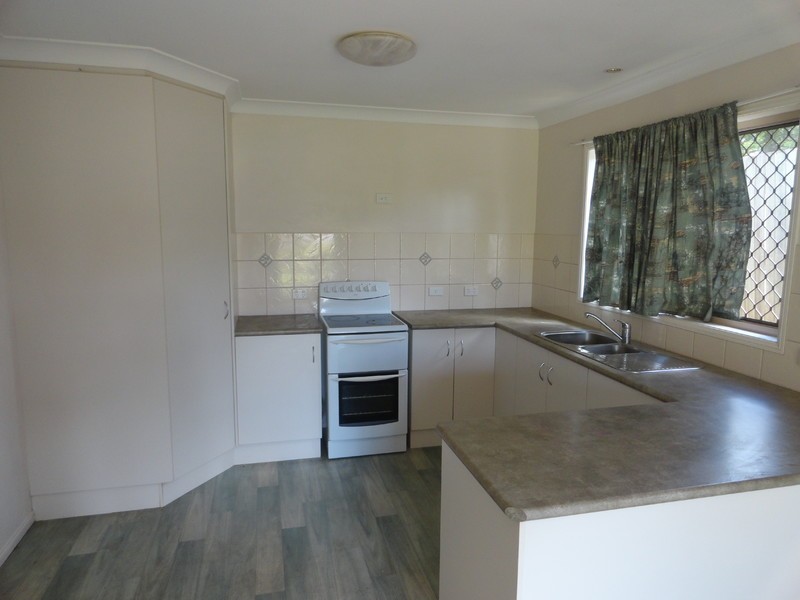 271 New England Highway, Harlaxton QLD 4350