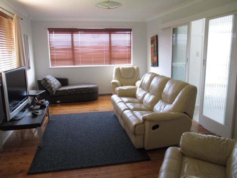 38 McNamara Street, Centenary Heights QLD 4350