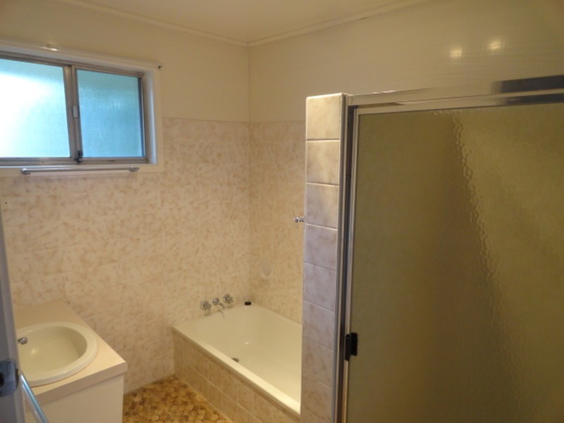 32 Cranley Street, South Toowoomba QLD 4350