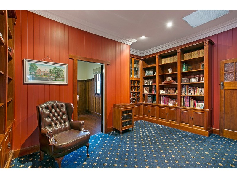 9 Boyden Street, East Toowoomba QLD 4350