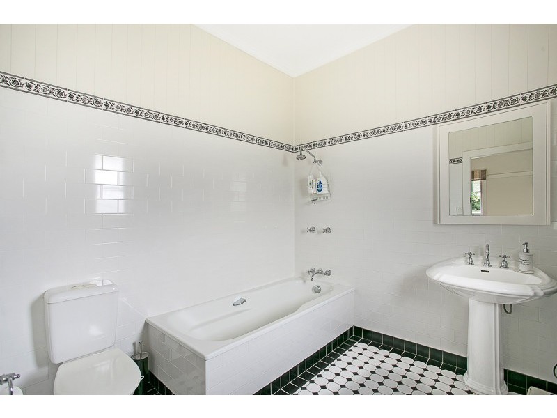 9 Boyden Street, East Toowoomba QLD 4350