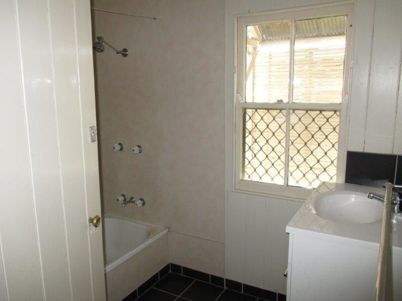 8 Moffatt Street, Toowoomba City QLD 4350