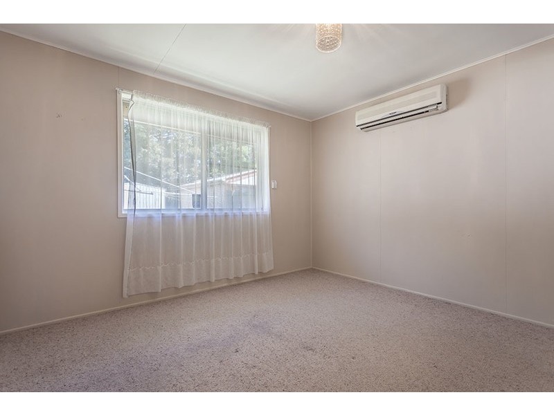 10 Jonathan Street, Rockville QLD 4350