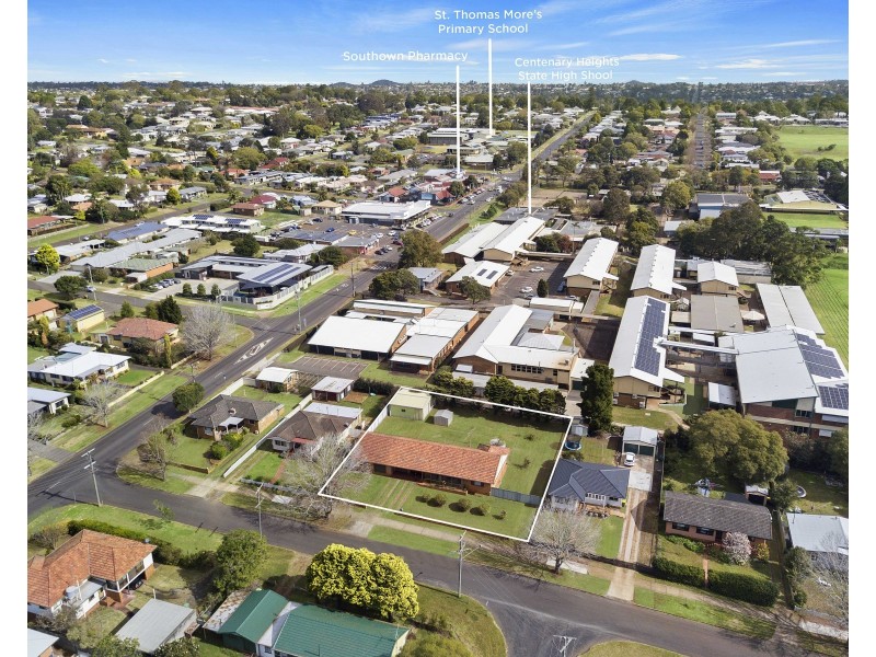 35 Catto Street, Centenary Heights QLD 4350