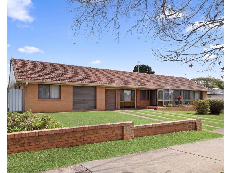 35 Catto Street, Centenary Heights QLD 4350