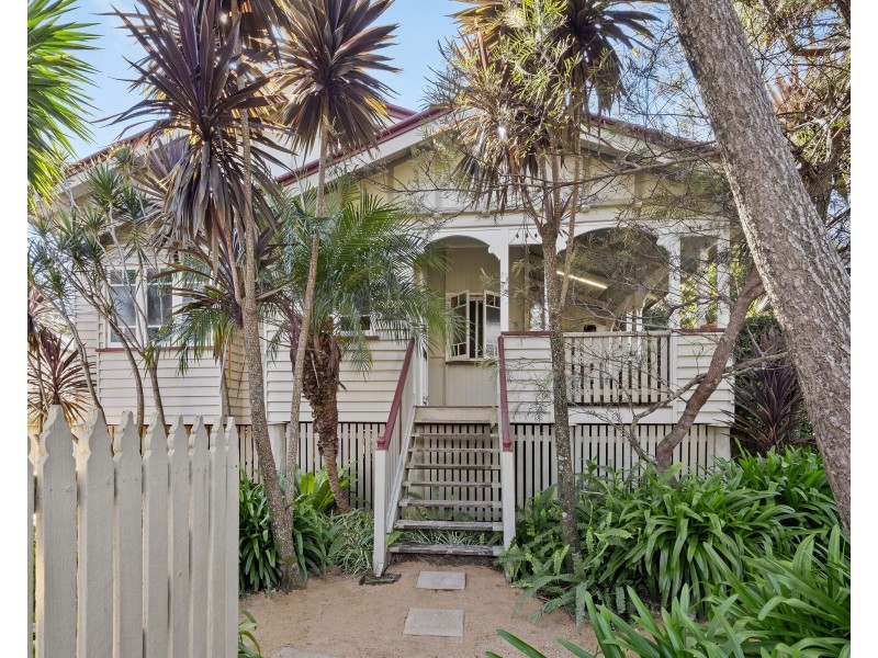 153 Bridge Street, North Toowoomba QLD 4350