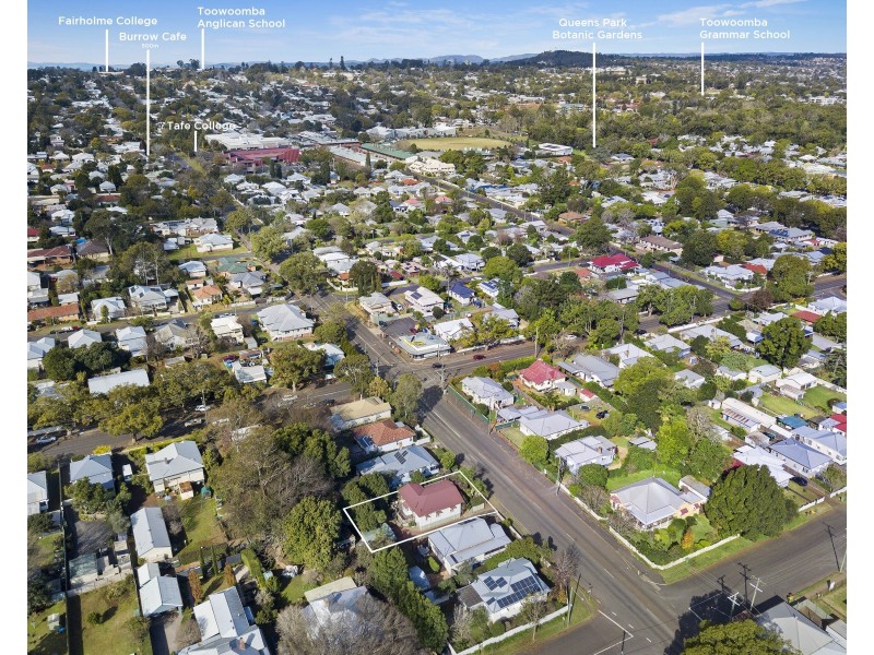 153 Bridge Street, North Toowoomba QLD 4350
