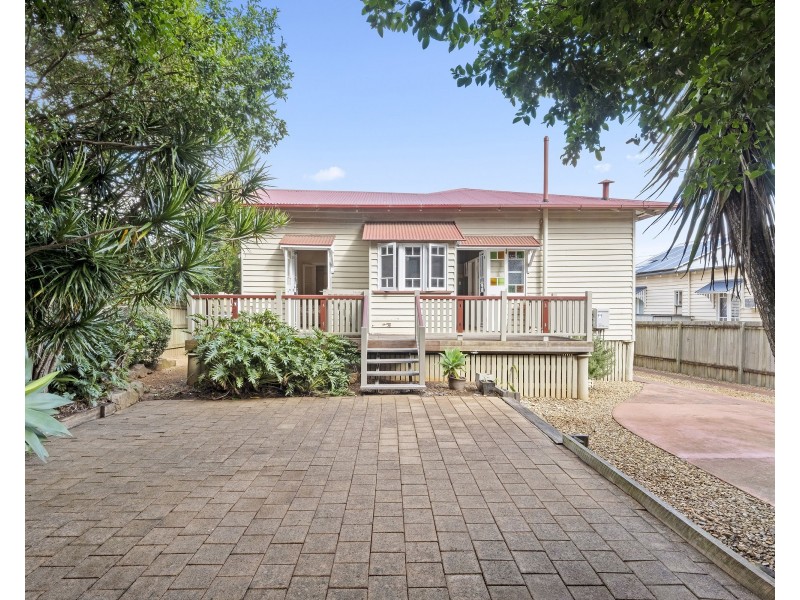 153 Bridge Street, North Toowoomba QLD 4350