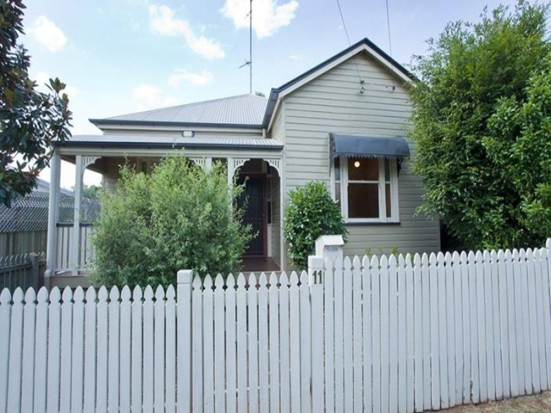 11 Burns Street, East Toowoomba QLD 4350