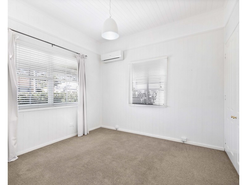 9 Sir Street, North Toowoomba QLD 4350