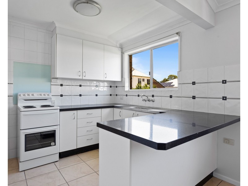 4/128 Curzon Street, Rangeville QLD 4350