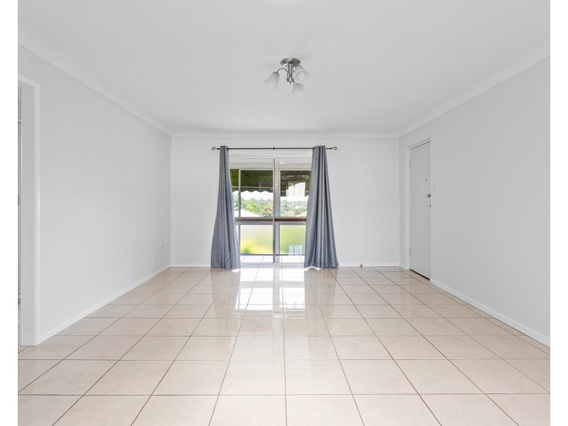 4/128 Curzon Street, Rangeville QLD 4350