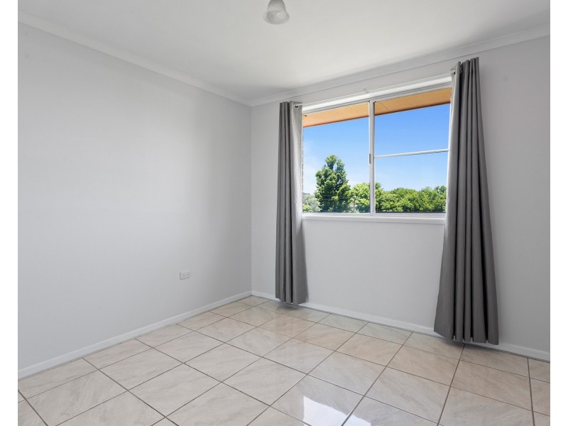 4/128 Curzon Street, Rangeville QLD 4350