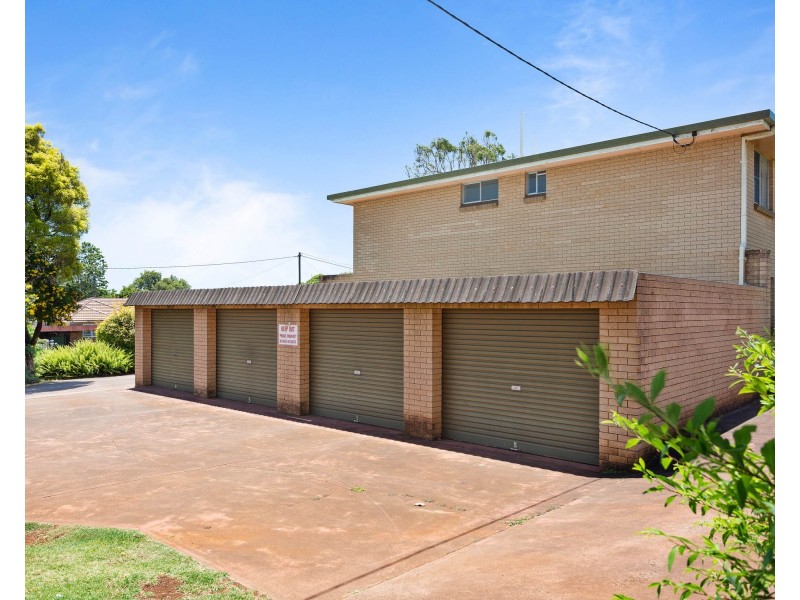 4/128 Curzon Street, Rangeville QLD 4350