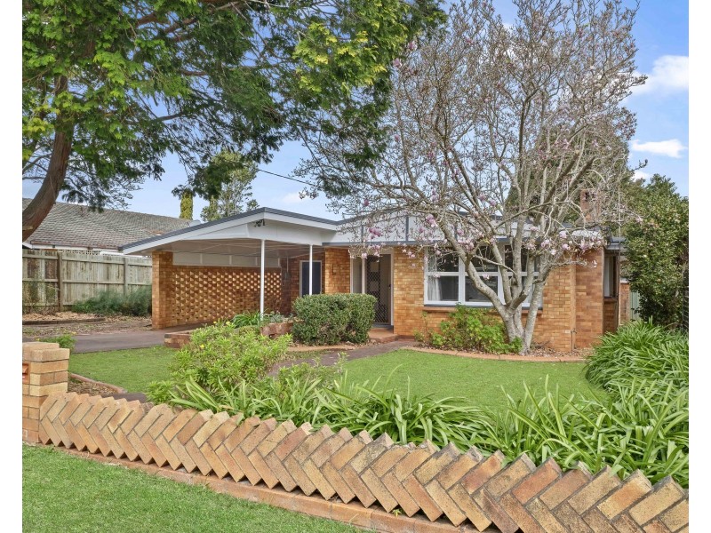 12 Adina Street, Rangeville QLD 4350