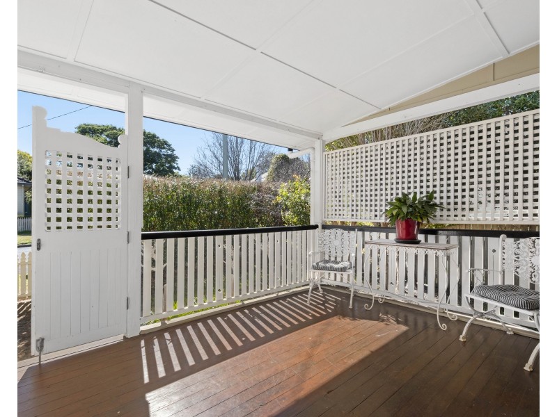 6 Argyle Street, East Toowoomba QLD 4350