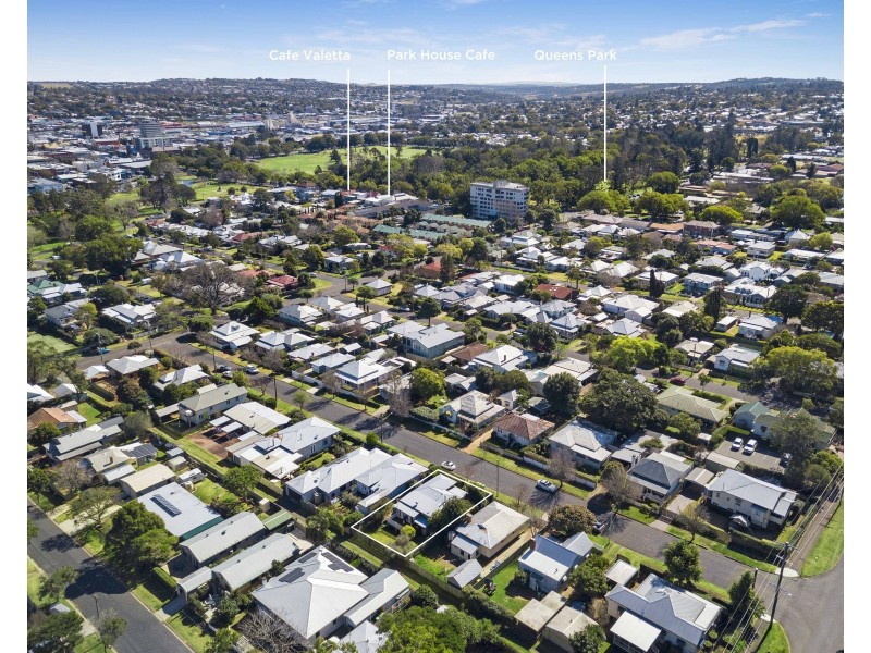 6 Argyle Street, East Toowoomba QLD 4350