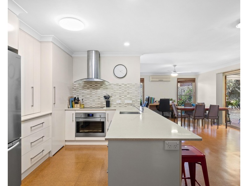 8 Melody Drive, Harristown QLD 4350