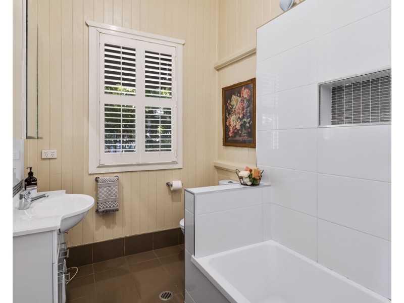 200 Russell Street, Newtown QLD 4350