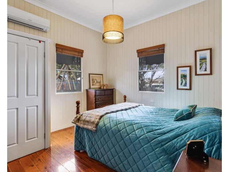 200 Russell Street, Newtown QLD 4350