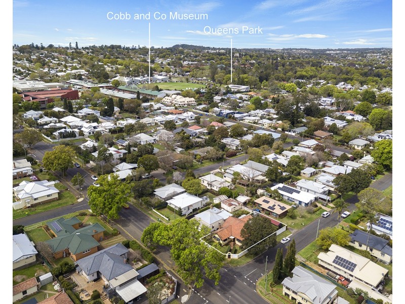 126 Bridge Street, East Toowoomba QLD 4350
