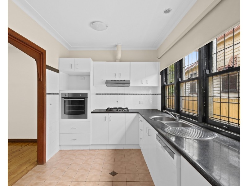 126 Bridge Street, East Toowoomba QLD 4350