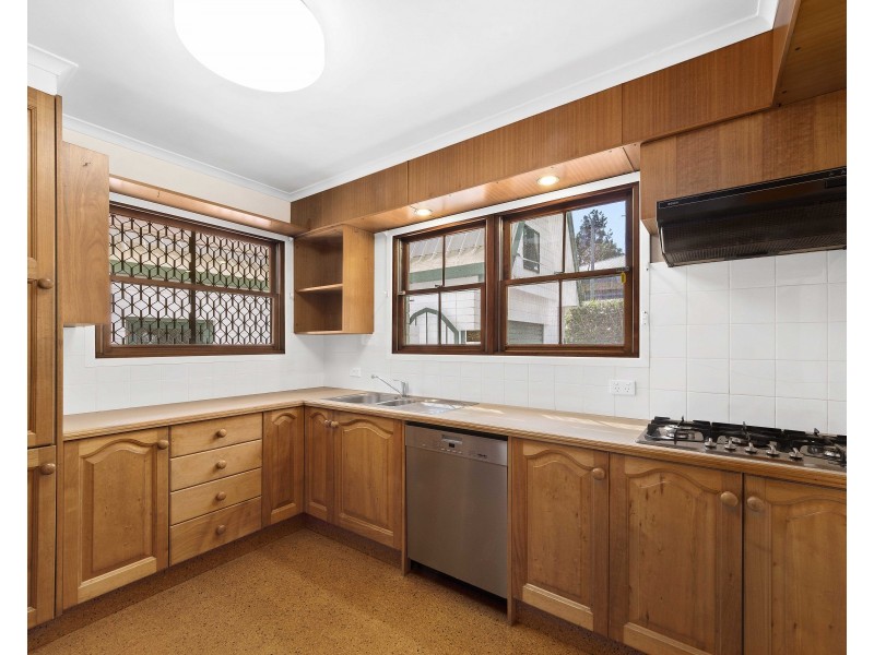 1a Dawnie Street, East Toowoomba QLD 4350