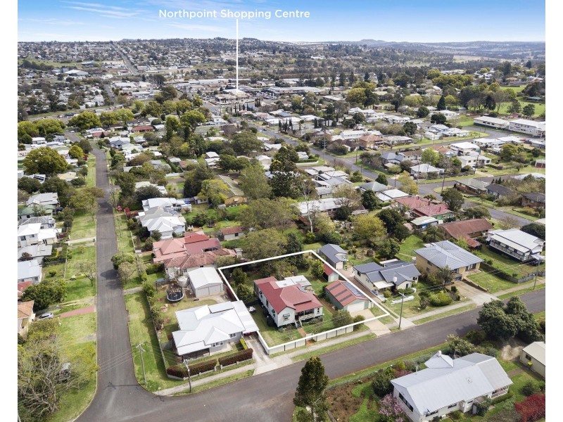 7 Wyndham Street, North Toowoomba QLD 4350