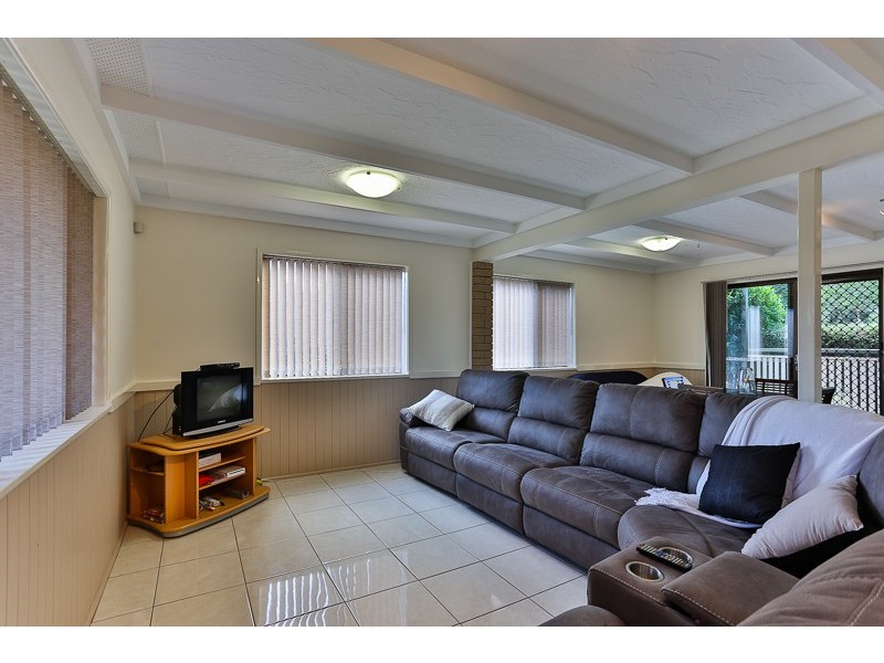 2 Arlaw Street, Centenary Heights QLD 4350